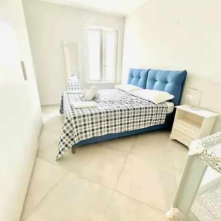 Apartment Lei - Sanremo